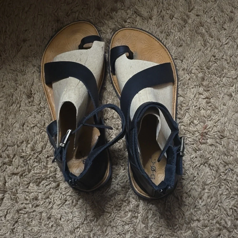 Sandals - Picture 1 of 1